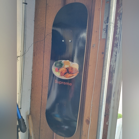 Supreme skateboard deck - Picture 3 of 3